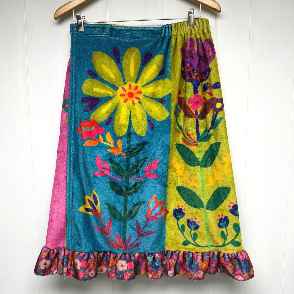 Natural Life Floral Plush Spa Towel Wrap Ruffle Hem Multi Color L XL